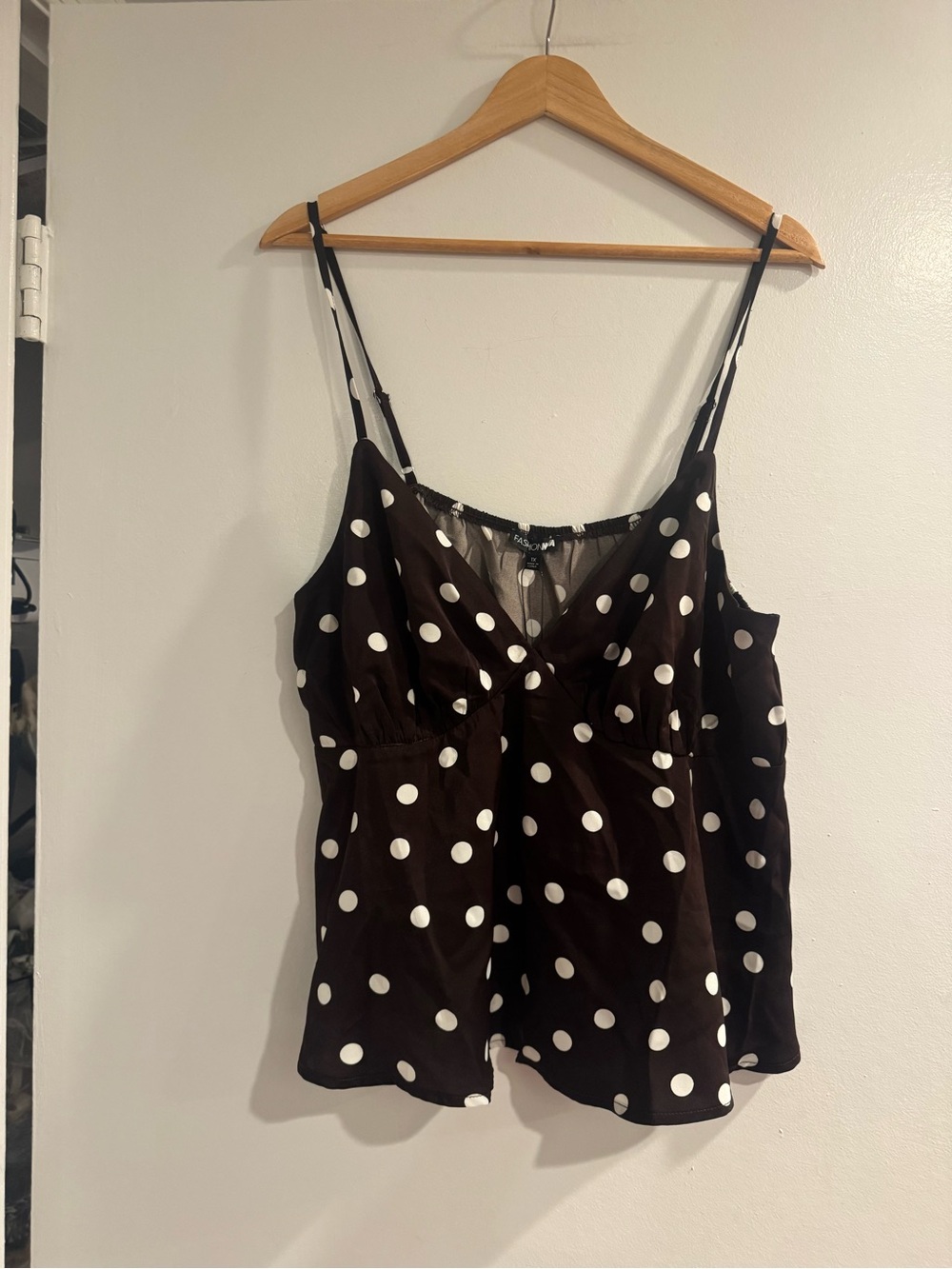 NWT Fashion Nova Brown White Polka Dot Cami Top 1X Spaghetti Strap Y2K